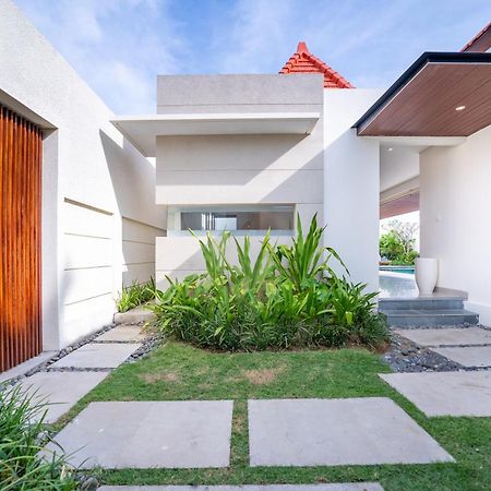 Fenosa Seminyak Villas By Nagisa Bali Ngoại thất bức ảnh